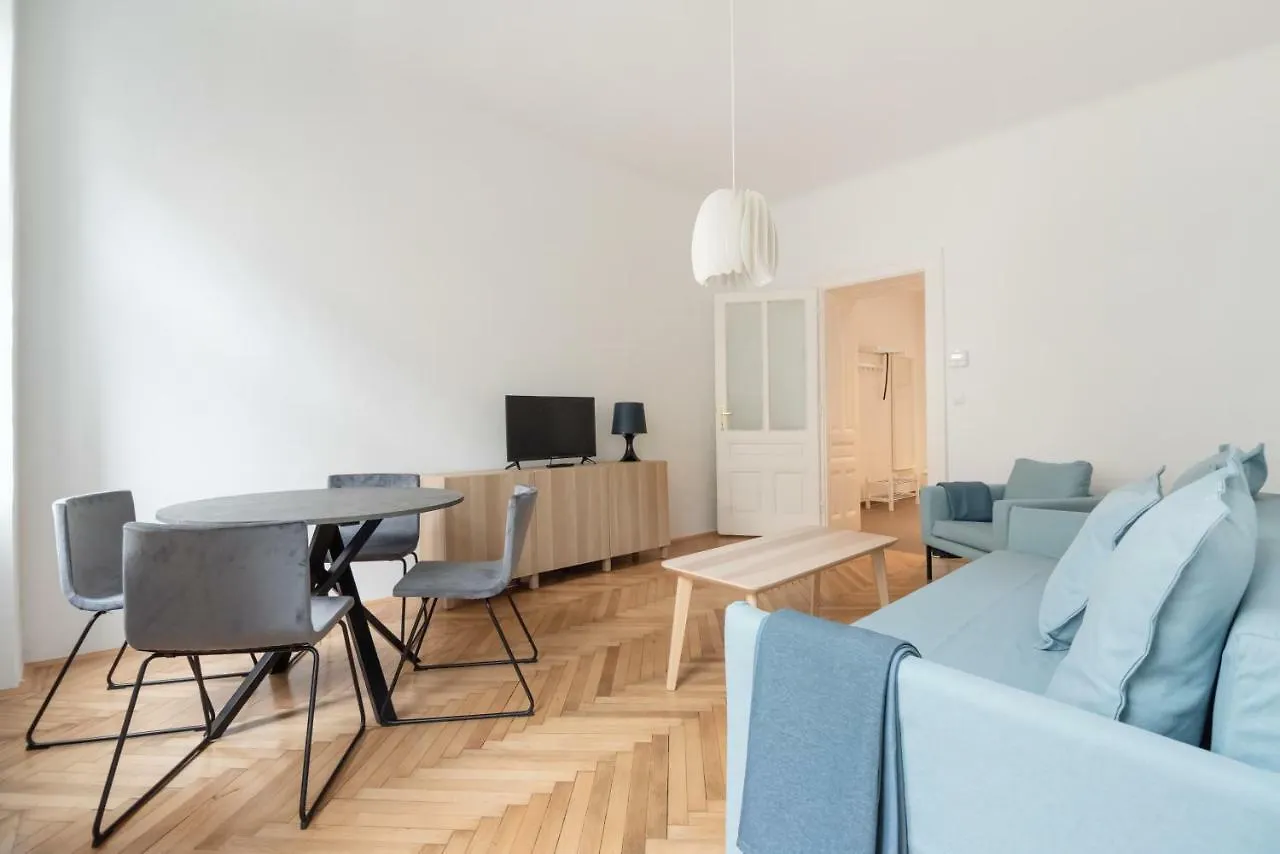 Universum Apartment 2 Vienna Austria