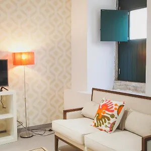 https://loving-chiado.hotels-lisbon-portugal.com