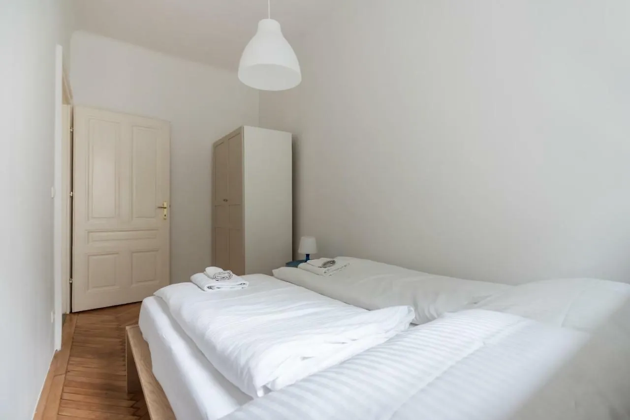 Universum Apartment 2 Vienna Austria